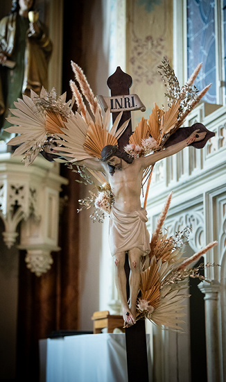 Autumnal Crucifix